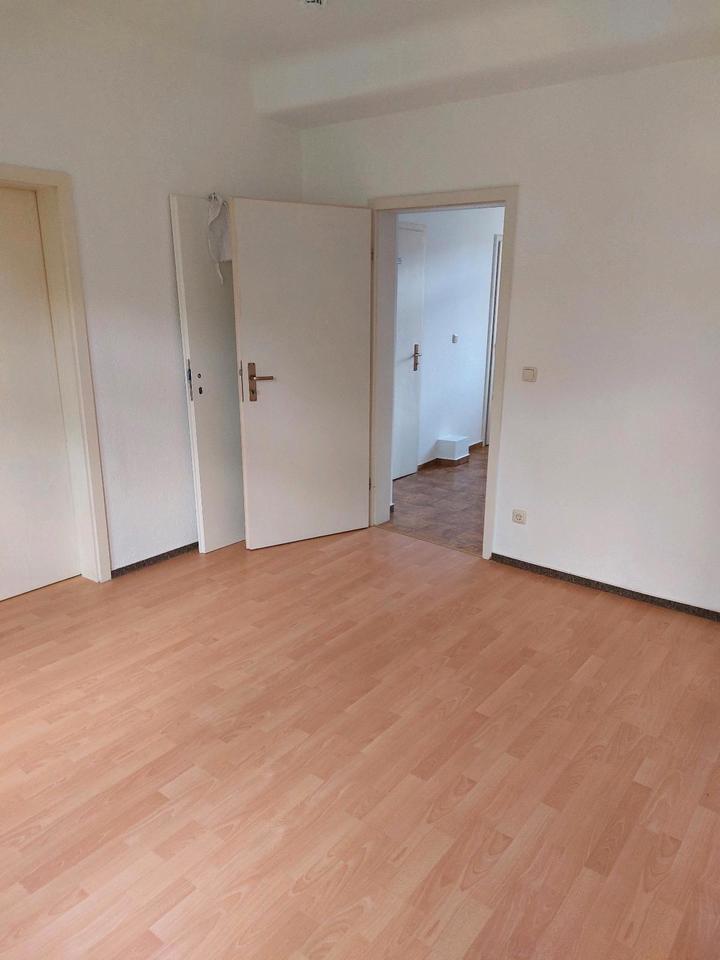 Waltershausen 1oder2 Wohnungen nebeneinander, Angaben je Einheit zimmer