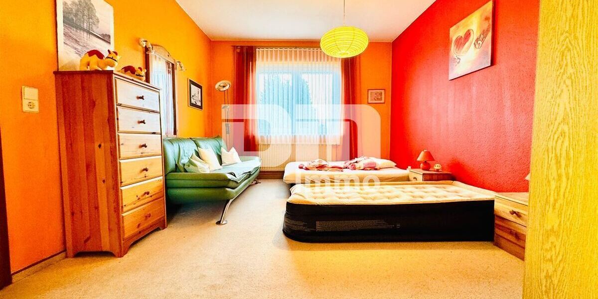 (R)eserviert!Sanierter Zweigenerationen-Traum mit Pooloase und autarker Zukunftsvorsorge - Zweifamilienhaus Trendelburg | Angebot:26727888
