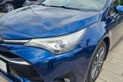 Toyota Avensis 107.600 km 15.450 &euro; Aschaffenburg 63741