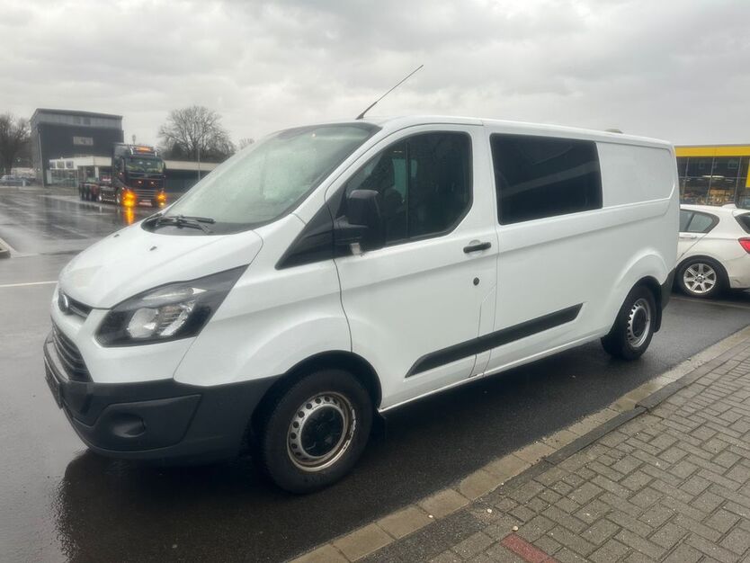 Ford Transit Custom 219.000 km 11.880 € Duisburg 47138