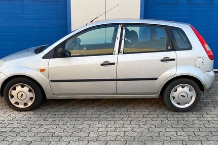 Ford Fiesta 249.000 km 650 &euro; Greven 48268