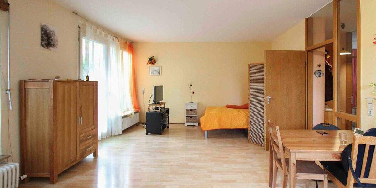 Gepflegte 2-Zimmer-Wohnung mit Terrasse, Gartenanteil und TG-Stellplatz in Kornwestheim 2 zimmer