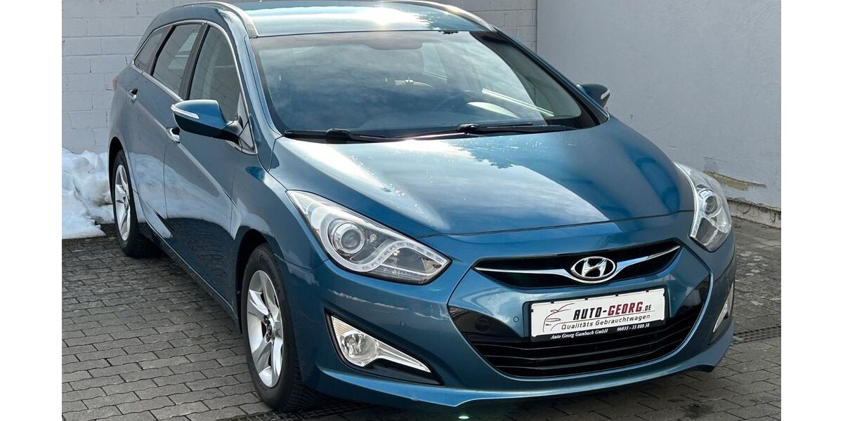 Hyundai i40 140.000 km 7.999 &euro; Münzenberg Gambach 35516