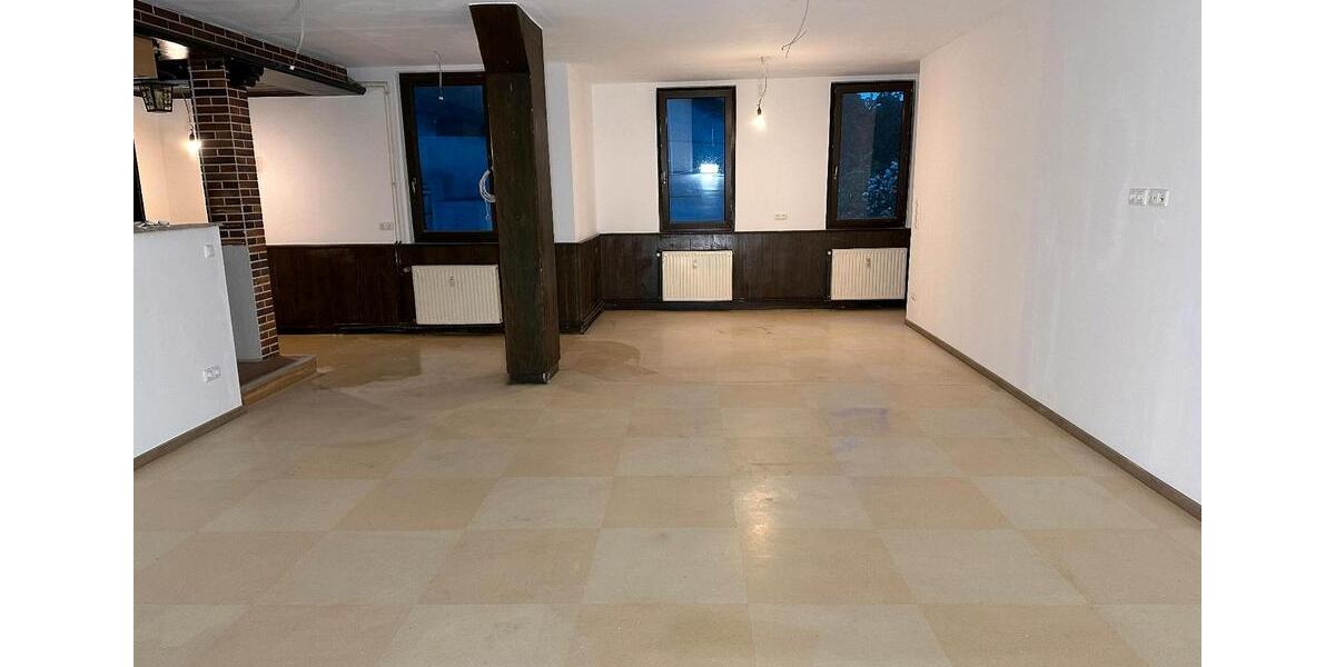 Etagenwohnung Frielendorf - 5 Zimmer, 115 m&sup2;, 900&euro; | Angebot:26479823
