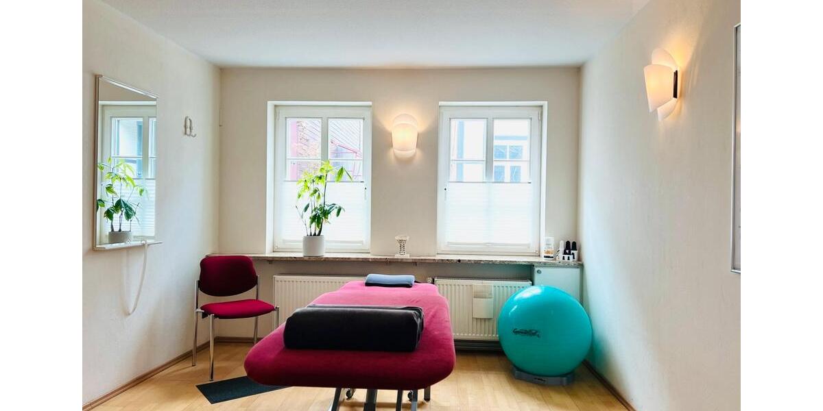 Vielseitige Praxisfläche in ruhiger Altstadtlage – Therapie, Beratung, Büro zimmer