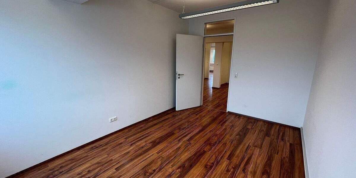 Gewerbeobjekt Hamburg Hamm - 4 Zimmer, 140 m&sup2;, 1.330&euro; | Angebot:26702646