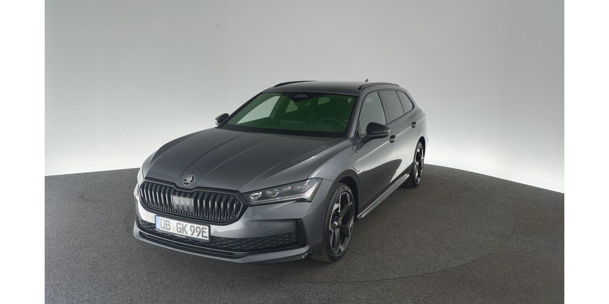 Skoda Superb 10.000 km 52.990 &euro; Aach 78267