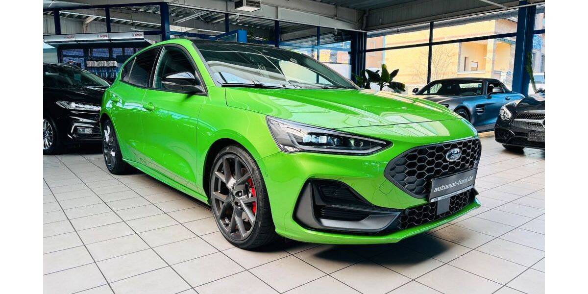 Ford Focus 16.718 km 31.950 &euro; Heidenau 01809