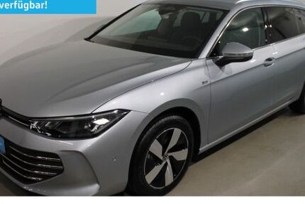 VW Passat Variant 2.500 km 36.980 &euro; Olching 82140