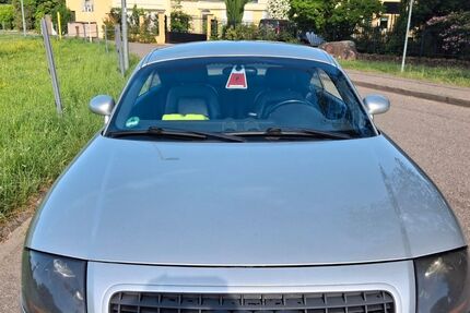Audi TT 225.000 km 3.500 &euro; Loffenau 76597