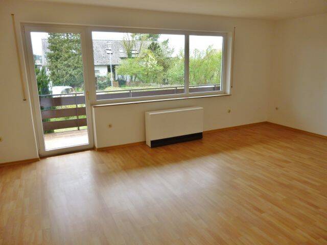Etagenwohnung Bernstadt - 3 Zimmer, 100 m&sup2;, 700&euro; | Angebot:26798811