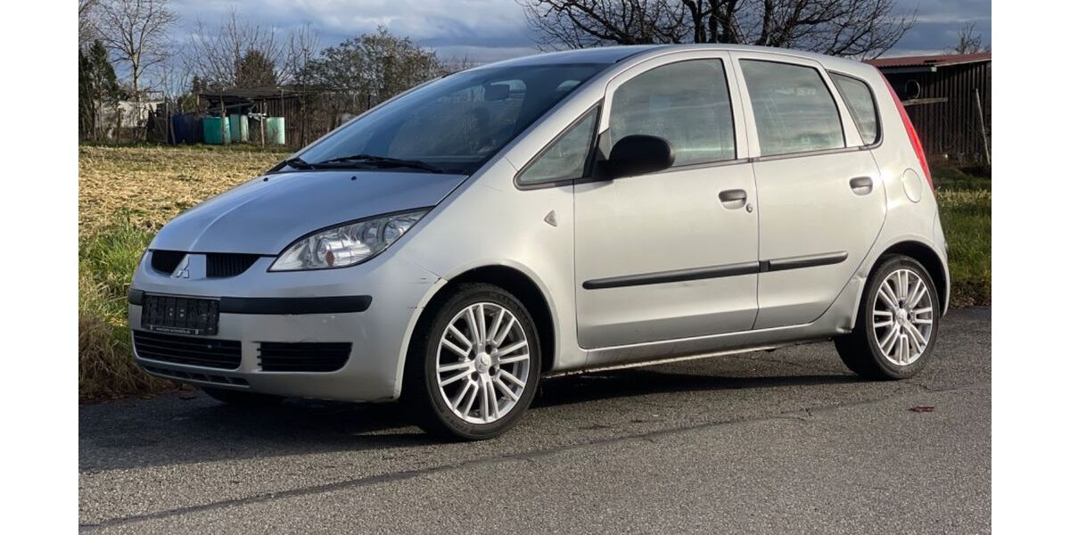 Mitsubishi Colt 120.000 km 2.600 &euro; Fellbach 70736
