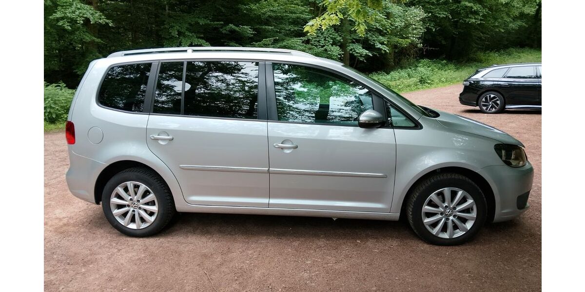 VW Touran 87.100 km 8.499 &euro; Zweibrücken 66482