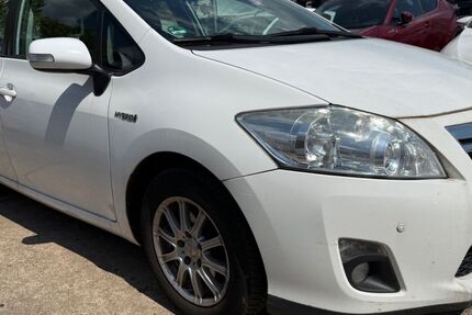 Toyota Auris 196.000 km 5.990 &euro; Mainaschaff 63814