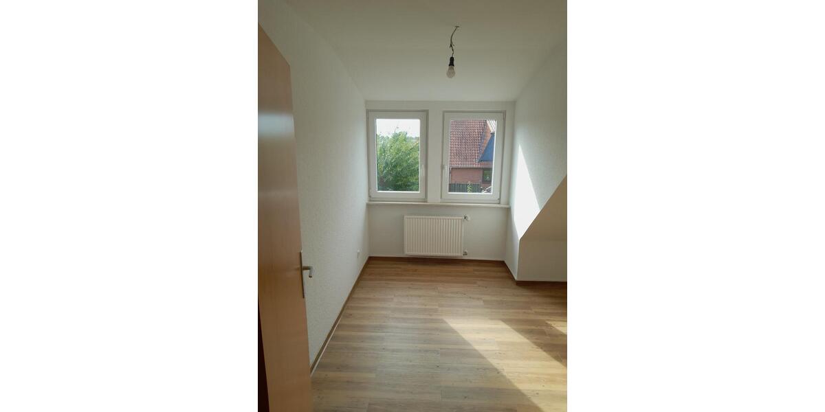 Dachgeschoßwohnung Asendorf - 3 Zimmer, 100 m&sup2;, 650&euro; | Angebot:26248428