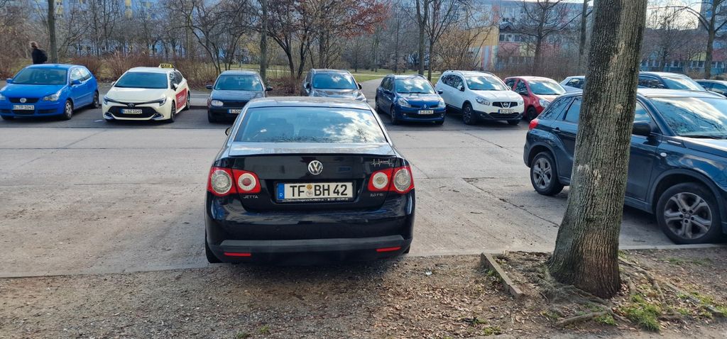 VW Jetta 215.000 km 2.000 &euro; Berlin 13057