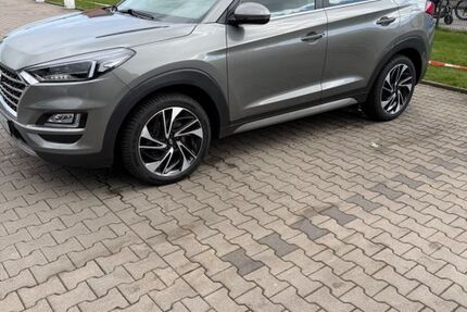 Hyundai TUCSON 64.590 km 18.500 &euro; Bünde 32257
