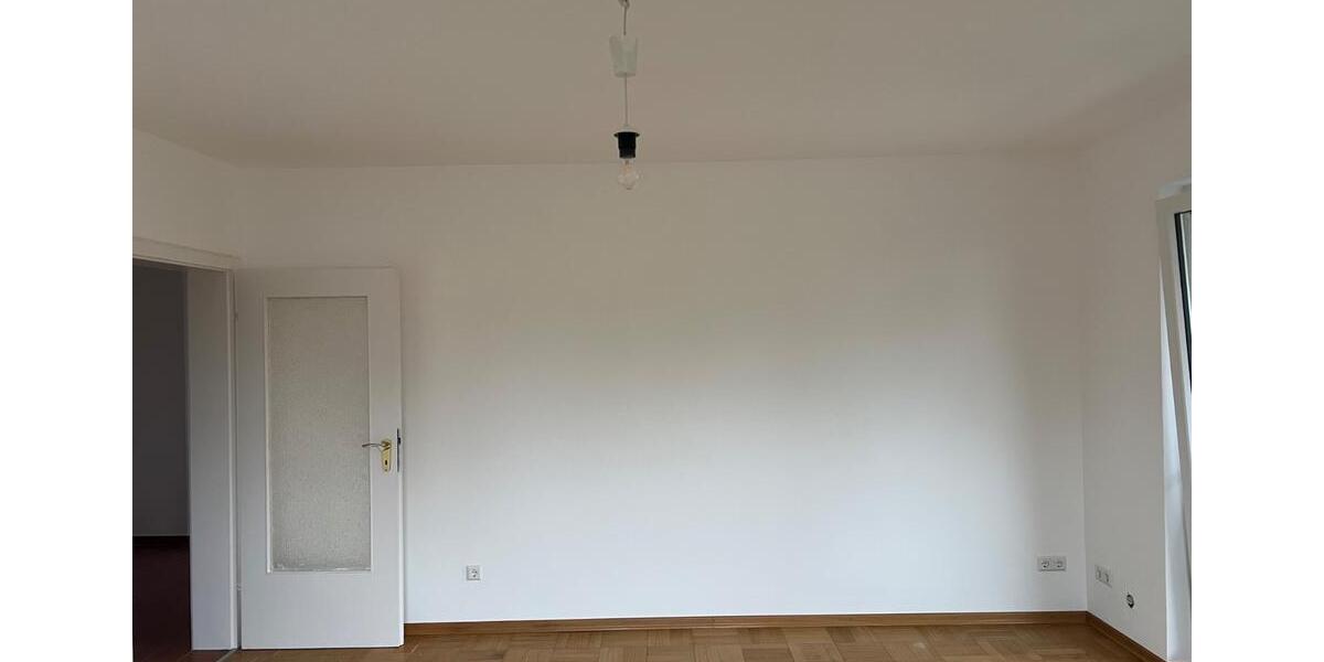 Etagenwohnung Ronnenberg - 4 Zimmer, 95 m&sup2;, 900&euro; | Angebot:26406036