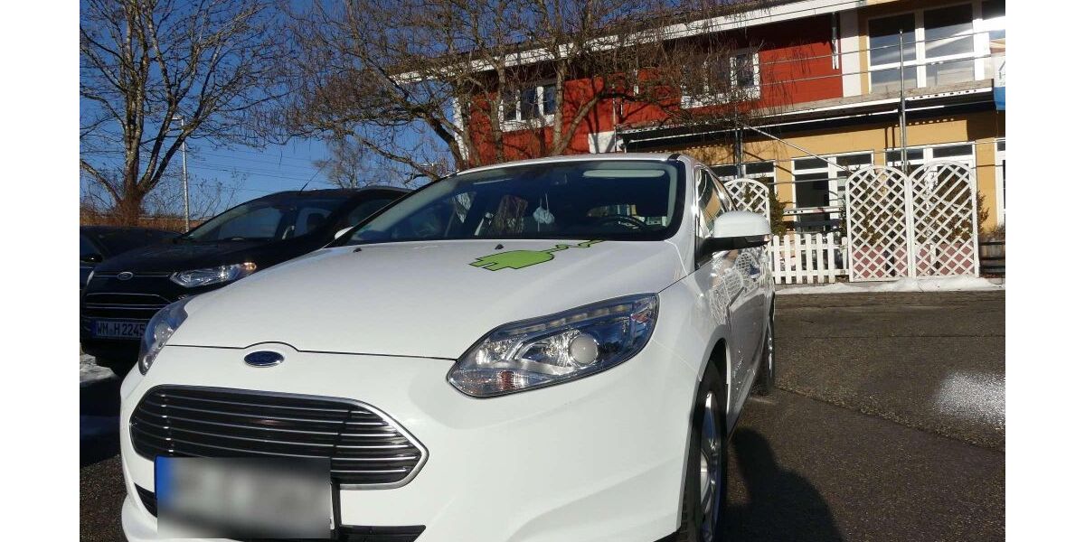 Ford Focus 49.900 km 10.900 &euro; Seeshaupt 82402