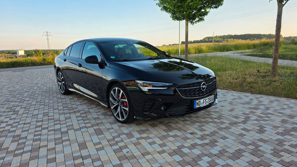 Opel Insignia 42.000 km 28.500 &euro; Neuburg an der Donau 86633