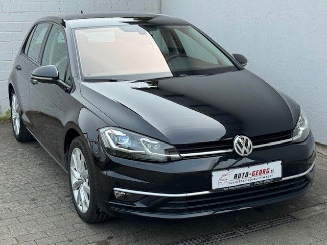VW Golf 40.000 km 17.999 &euro; Münzenberg Gambach 35516
