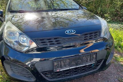 Kia Rio 121.048 km 5.000 &euro; Ranis 07389