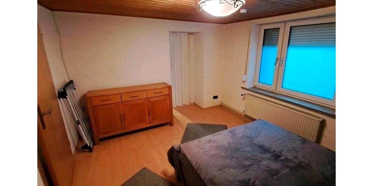 Einfamilienhaus Wesselburen - 3 Zimmer, 110 m&sup2;, 150.000&euro; | Angebot:25980232