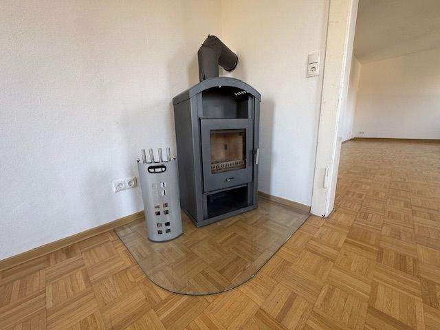 480GS2 - Charmante 4-Zimmer-Wohnung mit Kamin und Einbauküche – direkt an Schule und Bahnhof 4 zimmer