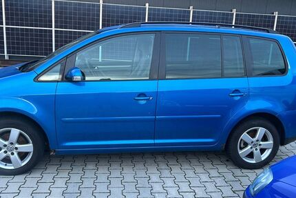 VW Touran 243.000 km 1.250 &euro; Köfering 93096