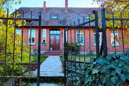 Haus Uelzen - 12 Zimmer, 219 m&sup2;, 285.000&euro; | Angebot:26802739