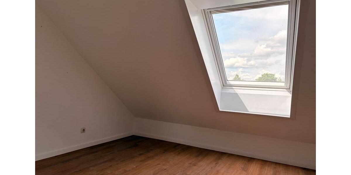 Dachgeschoßwohnung Finsing - 2 Zimmer, 40 m&sup2;, 650&euro; | Angebot:26592608