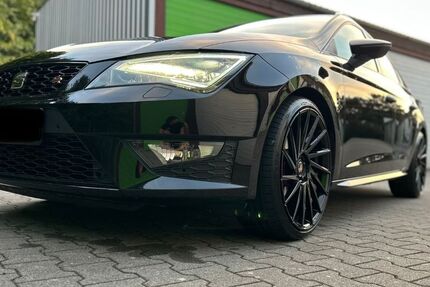 Seat Leon 118.500 km 14.800 &euro; Hagen 58135