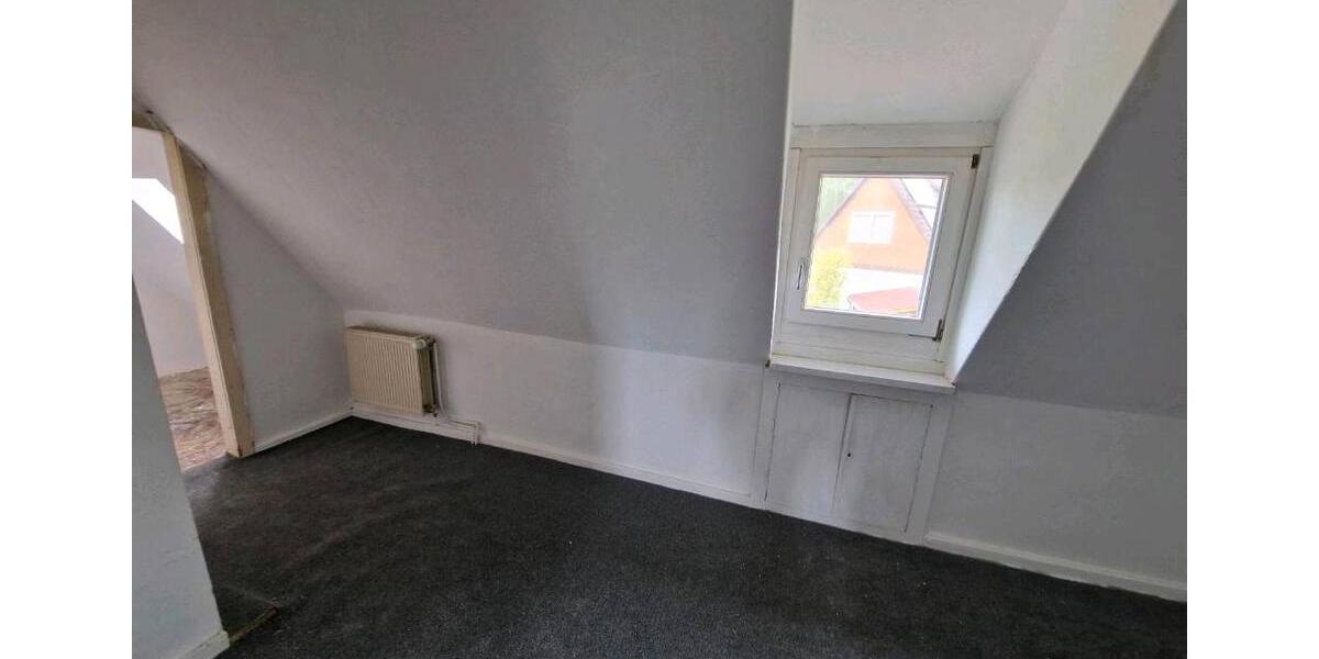 Etagenwohnung Hankensbüttel - 5 Zimmer, 95 m&sup2;, 800&euro; | Angebot:26648739