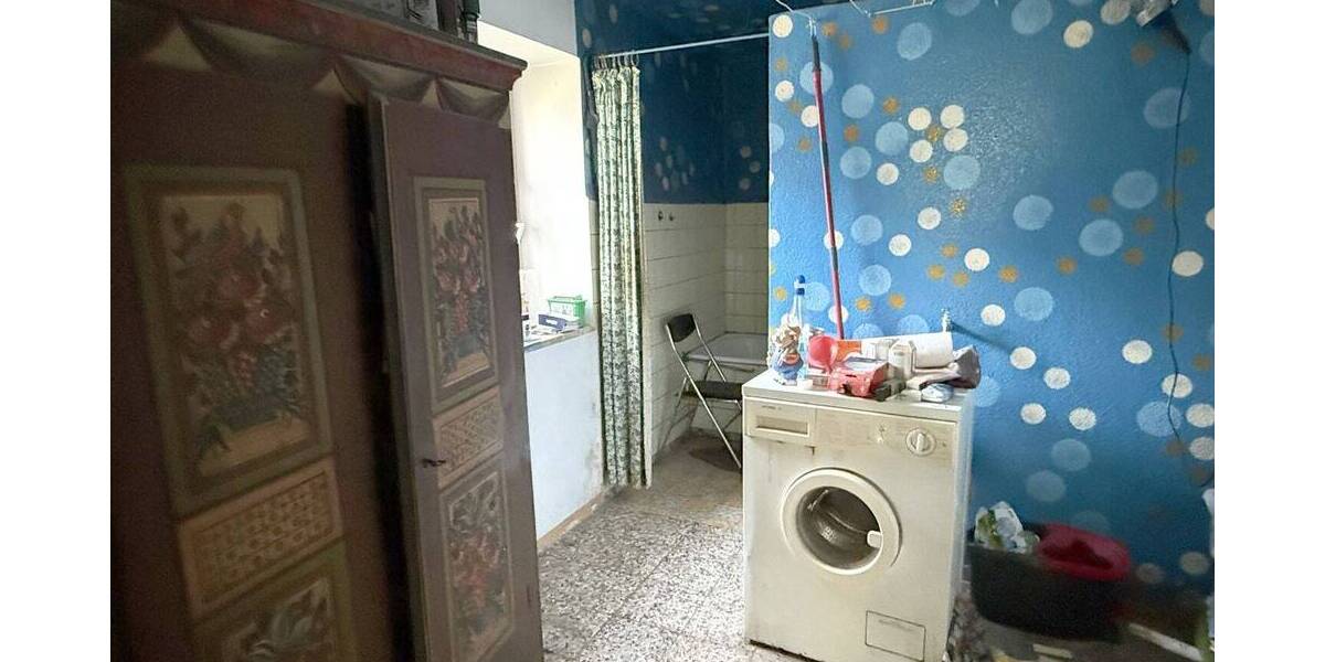 Einfamilienhaus Simbach am Inn / Kirchberg Simbach - 8 Zimmer, 215 m&sup2;, 320.000&euro; | Angebot:26817265