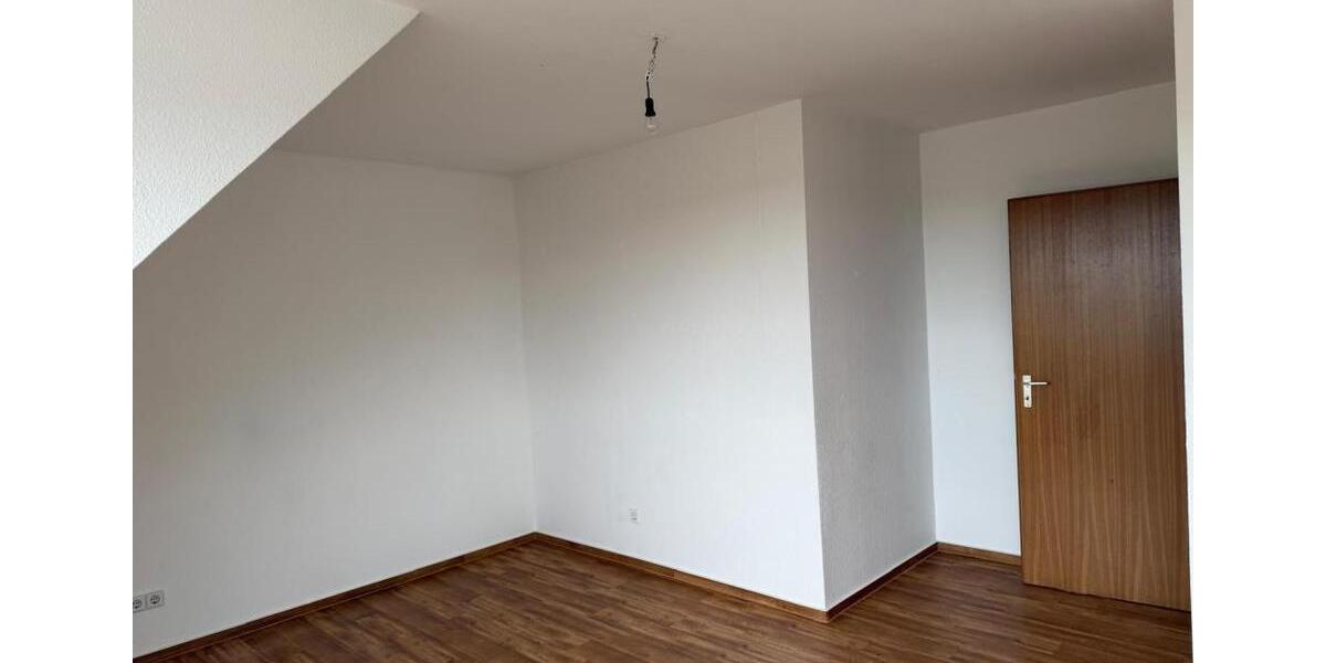 Dachgeschoßwohnung Kyritz - 3 Zimmer, 86 m&sup2;, 599&euro; | Angebot:26562005