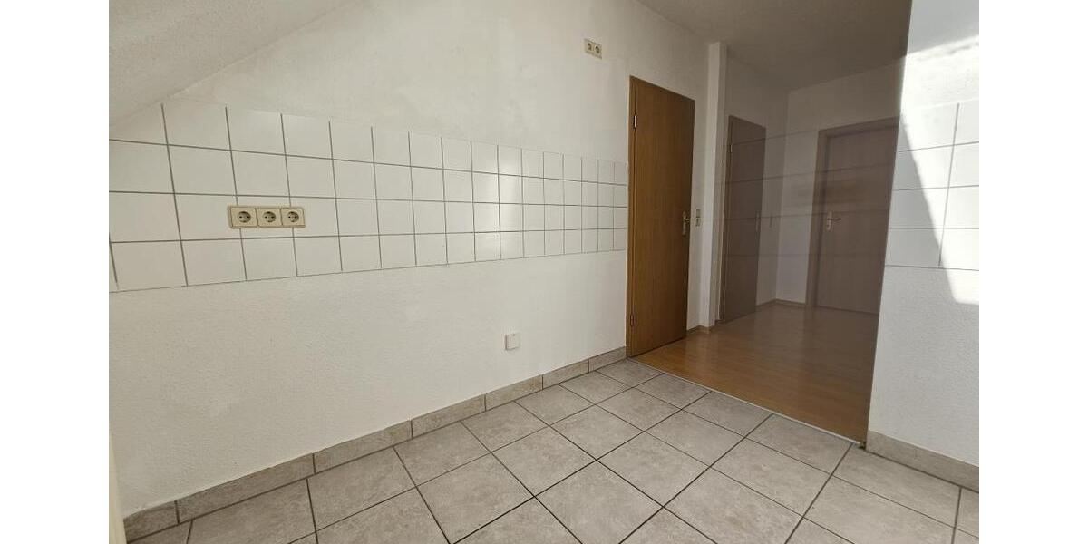 Dachgeschoßwohnung Hainichen - 2 Zimmer, 42 m&sup2;, 229&euro; | Angebot:25084334