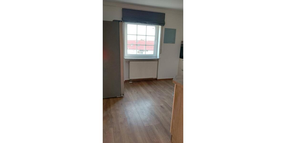 Etagenwohnung Weilrod - 4 Zimmer, 100 m&sup2;, 280.000&euro; | Angebot:26162807