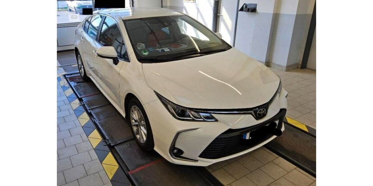 Toyota Corolla 8.800 km 20.000 &euro; Hannover 30659