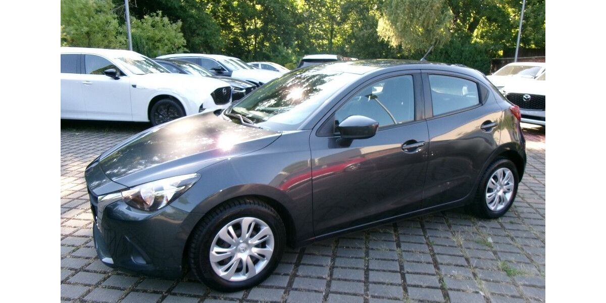 Mazda 2 54.331 km 8.990 &euro; Berlin 13407