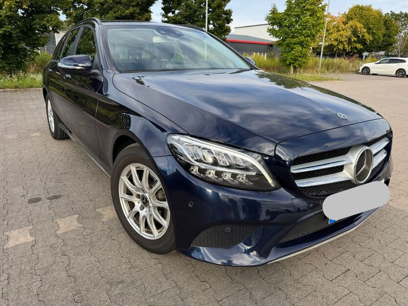 Mercedes-Benz C 180 102.600 km 18.900 € Hohberg 77749
