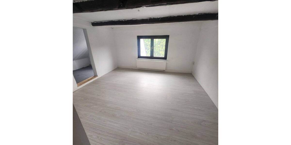 Einfamilienhaus Großschirma Großvoigtsberg - 3 Zimmer, 90 m&sup2;, 450&euro; | Angebot:26377352