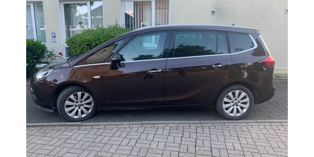Opel Zafira Tourer C 163.000 km 10.000 € Castrop-Rauxel 44575