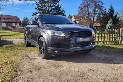 Audi Q7 298.000 km 8.000 &euro; Dresden 01159