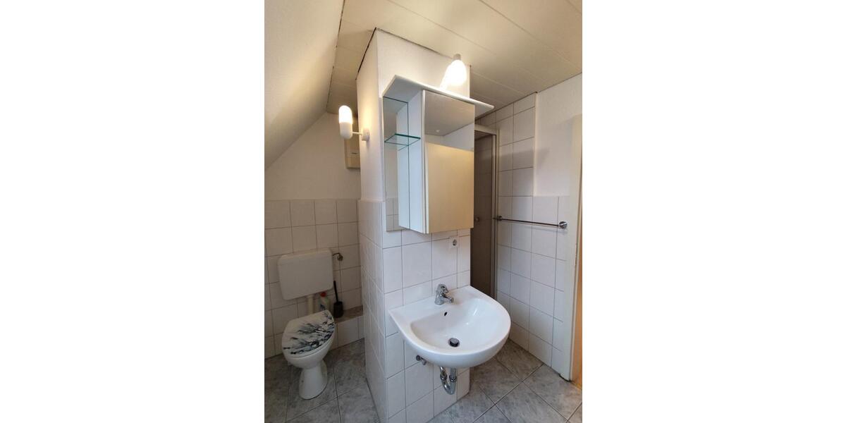 Dachgeschoßwohnung Hamm - 4 Zimmer, 95 m&sup2;, 595&euro; | Angebot:25931907