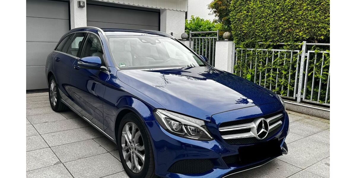 Mercedes-Benz C 250 227.000 km 13.500 &euro; München 81667
