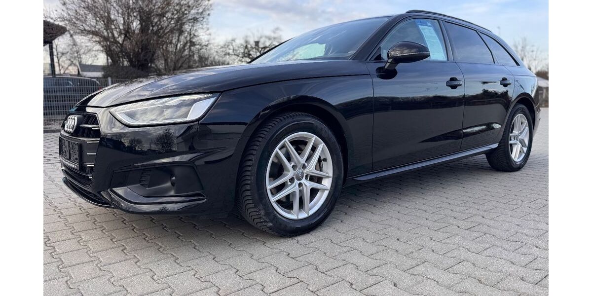 Audi A4 93.000 km 21.999 &euro; München 81825