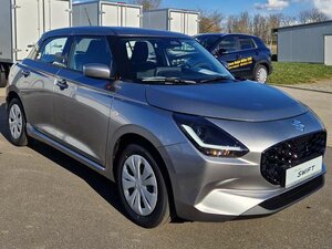 Suzuki Swift 1.2 Hybrid MT Club Klima Navi 2.500 km 17.990 € Obrigheim-Asbach 74847