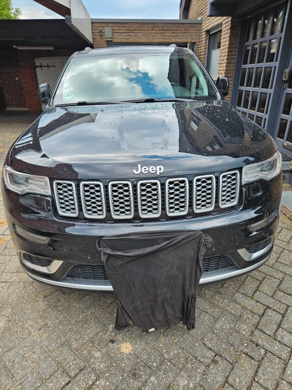 Grand Cherokee