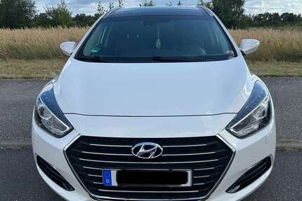 Hyundai i40 106.000 km 13.950 &euro; Frankfurt 15234