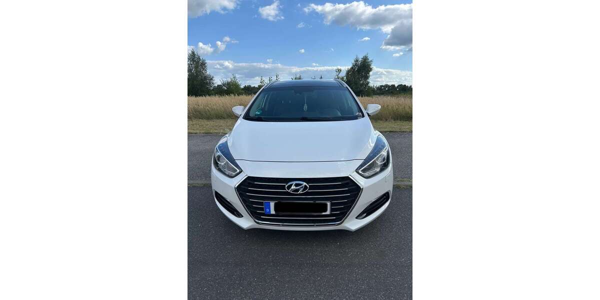 Hyundai i40 106.000 km 13.950 &euro; Frankfurt 15234